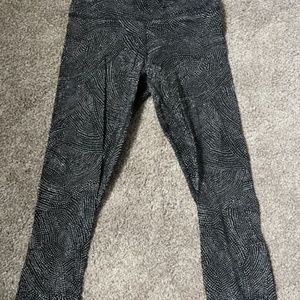 Lululemon Align 21" Crop Leggings - 6